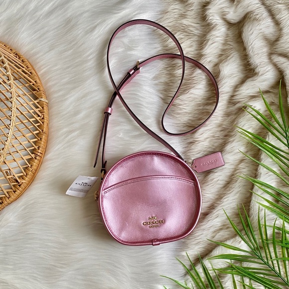 Coach Handbags - Coach Metallic Blush Leather Canteen Crossbody Bag